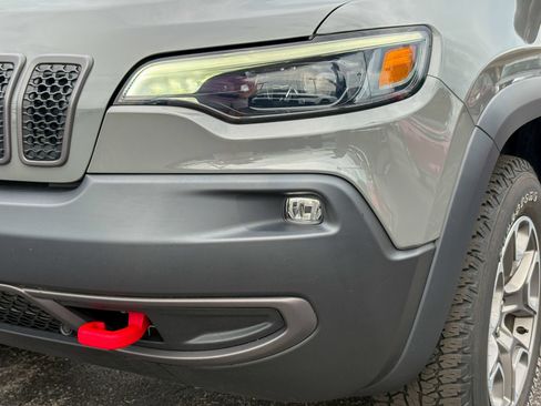 Used 2022 Jeep Cherokee Trailhawk AWD/4WD image 6