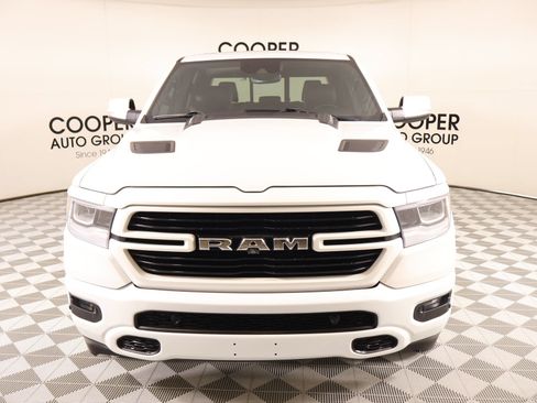 Used 2019 RAM 1500 Laramie AWD/4WD image 10
