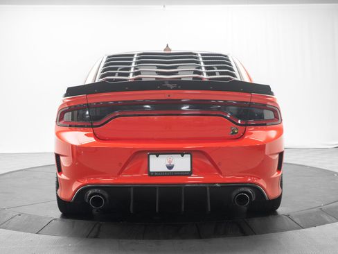 Used 2017 Dodge Charger R/T Scat Pack w/ Beats Audio Group RWD image 4