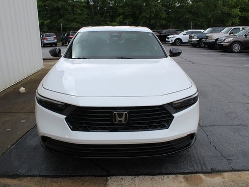 Used 2023 Honda Accord Sport image 14