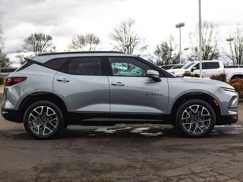 Used 2025 Chevrolet Blazer RS AWD/4WD image 8