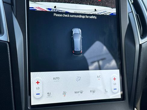 Certified 2022 Ford Edge ST-Line image 10