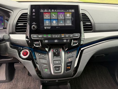 Used 2022 Honda Odyssey Elite image 21