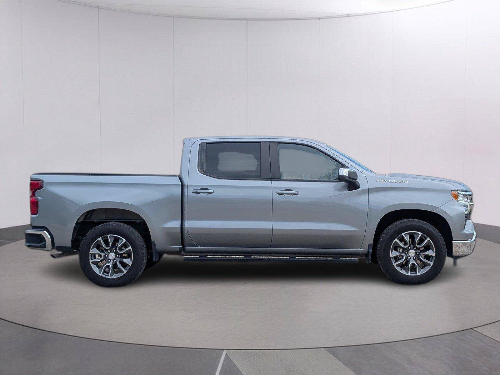 Used 2023 Chevrolet Silverado 1500 LT RWD image 9
