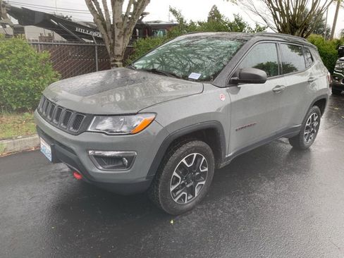 Used 2020 Jeep Compass Trailhawk image 1