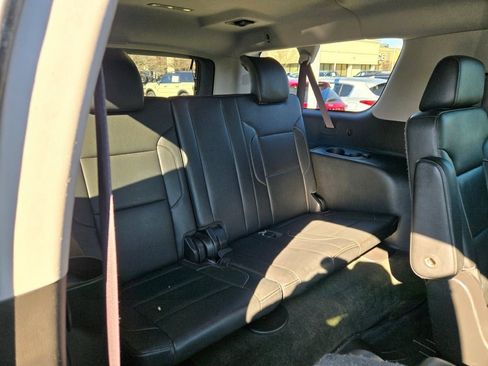 Used 2016 Chevrolet Suburban LTZ image 12