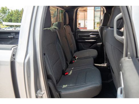 Used 2022 RAM 1500 Big Horn AWD/4WD image 19