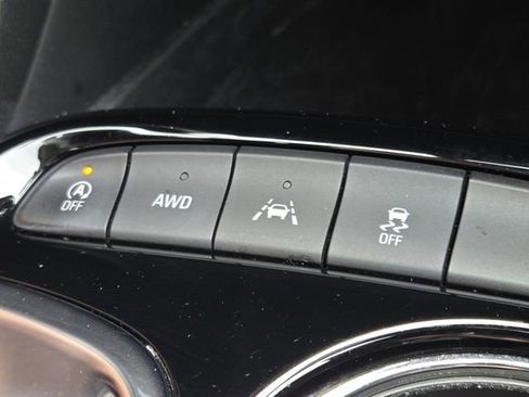 Used 2023 Buick Encore GX Essence w/ Experience Buick Package AWD/4WD image 9