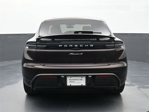 Used 2024 Porsche Macan 4 Electric image 21