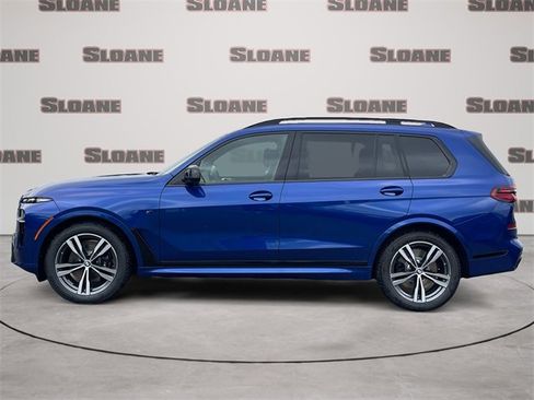New 2026 BMW X7 M60i image 2