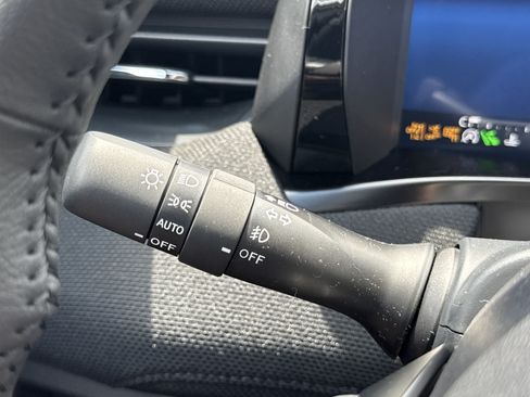 New 2026 Subaru Outback Limited AWD/4WD image 16