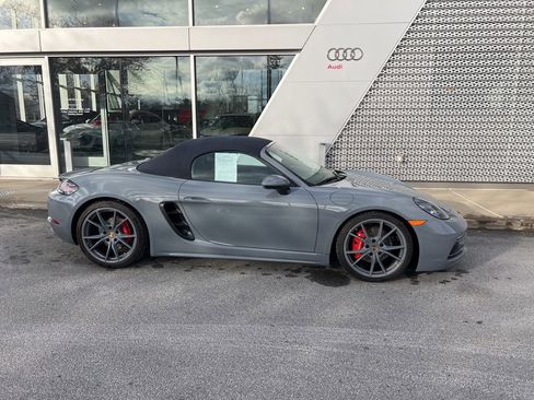 Used 2024 Porsche 718 Boxster S image 15