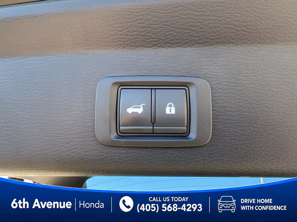 Used 2025 Mitsubishi Outlander SE AWD/4WD image 16