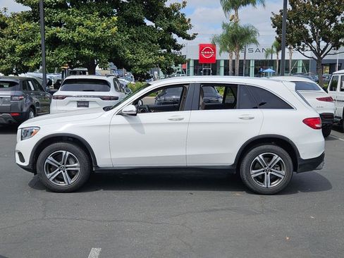 Used 2018 Mercedes-Benz GLC 300 4MATIC image 8