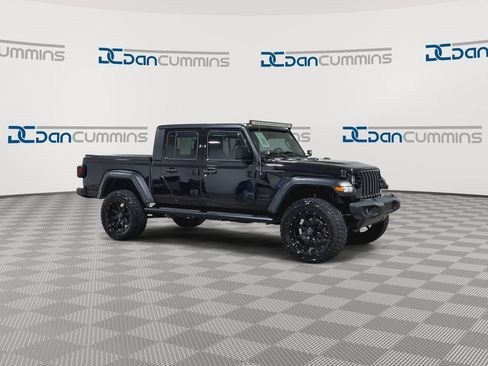 Used 2020 Jeep Gladiator Sport w/ Quick Order Package 24S AWD/4WD image 3