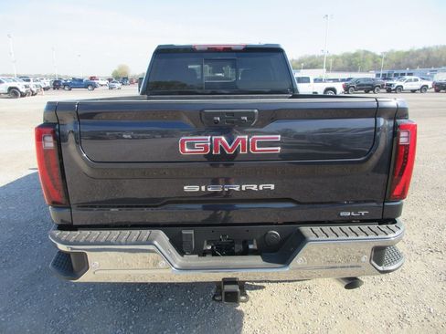 New 2026 GMC Sierra 2500 SLT w/ SLT Premium Package AWD/4WD image 5