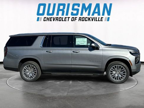 New 2026 Chevrolet Suburban LT w/ Comfort Package image 7