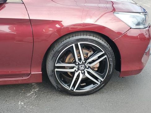 Used 2017 Honda Accord Sport Special Edition image 5