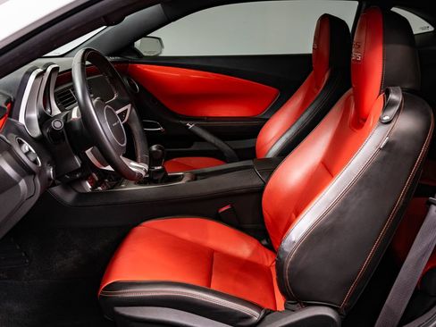 Used 2010 Chevrolet Camaro SS w/ RS Package RWD image 22