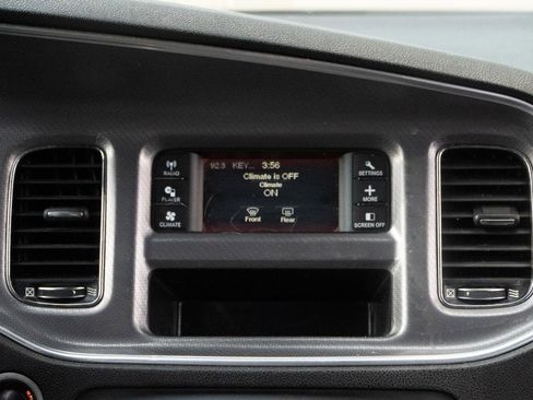 Used 2013 Dodge Charger SE RWD image 26