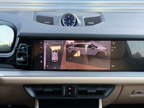 New 2025 Porsche Cayenne E-Hybrid AWD/4WD image 23