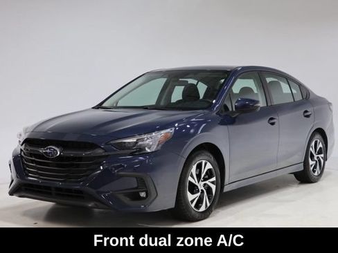 Used 2025 Subaru Legacy Premium AWD/4WD image 3