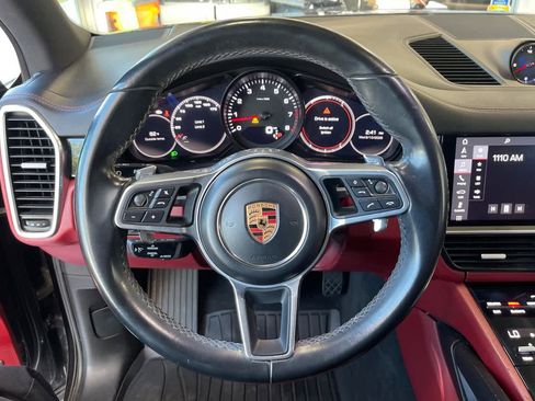 Used 2019 Porsche Cayenne AWD/4WD image 12