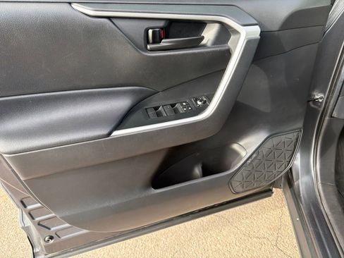 Used 2020 Toyota RAV4 LE w/ All Weather Liner Package image 15