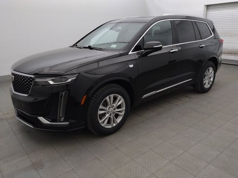 Used 2021 Cadillac XT6 Luxury FWD image 2