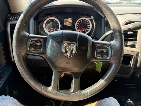 Used 2018 RAM 2500 Tradesman w/ Chrome Appearance Group AWD/4WD image 26