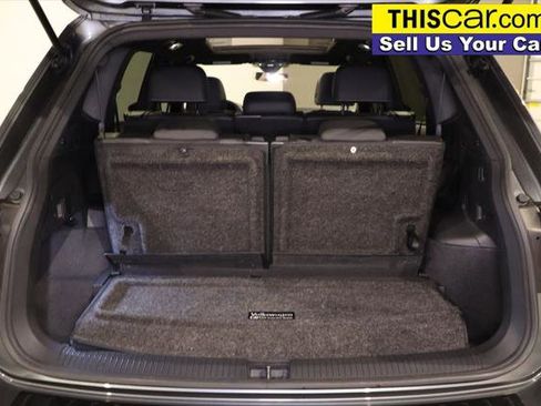 Used 2023 Volkswagen Tiguan SE R-Line FWD image 31