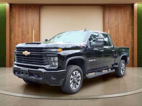 Certified 2025 Chevrolet Silverado 2500 Custom w/ Custom Value Package AWD/4WD image 26