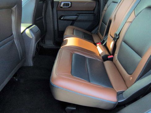 Used 2024 Ford Bronco Outer Banks image 20