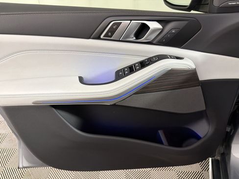 Certified 2024 BMW X5 xDrive40i w/ Premium Package AWD/4WD image 13