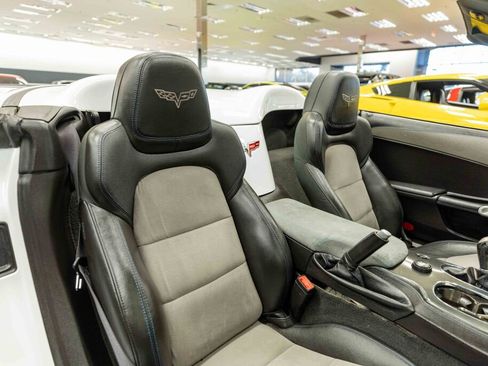 Used 2013 Chevrolet Corvette 427 w/ 1SC Preferred Equipment Group image 11