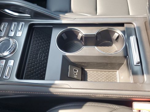 New 2026 Lincoln Nautilus Premier AWD/4WD image 26