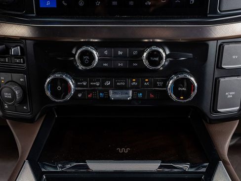 Used 2024 Ford F350 King Ranch w/ Chrome Package image 27