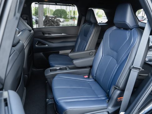 Certified 2026 INFINITI QX60 Sport w/ Dark Cargo Package AWD/4WD image 31