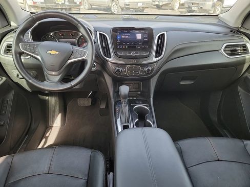 Used 2022 Chevrolet Equinox Premier image 9
