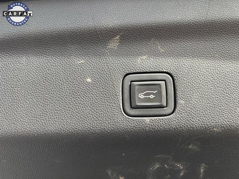 Used 2024 Chevrolet Tahoe Z71 w/ Luxury Package image 32