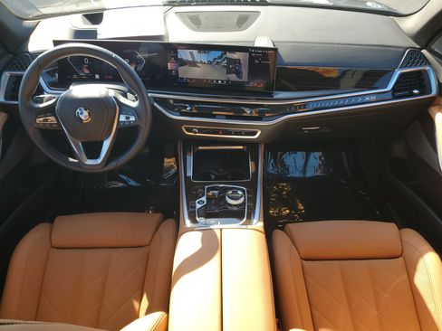 Used 2024 BMW X5 xDrive40i w/ Executive Package image 14