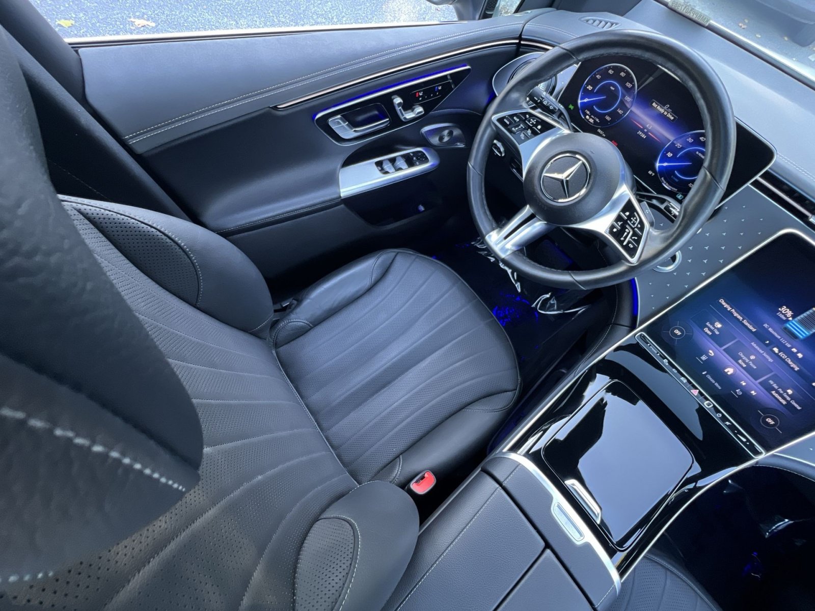 Certified 2023 Mercedes-Benz EQE 500 4MATIC SUV w/ Winter Package image 16