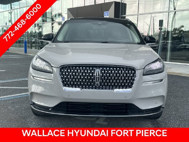 Used 2022 Lincoln Corsair Reserve w/ Equipment Group 201A FWD image 3