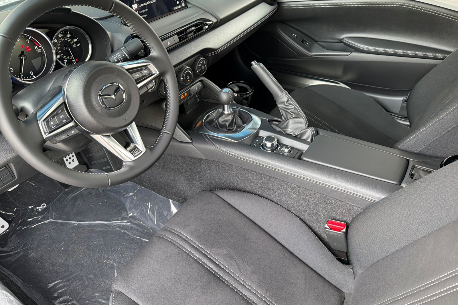 New 2026 MAZDA MX-5 Miata Club w/ Interior Package RWD image 10