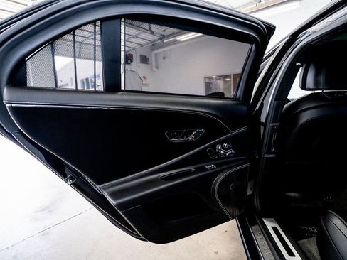 Used 2021 Bentley Flying Spur W12 image 54