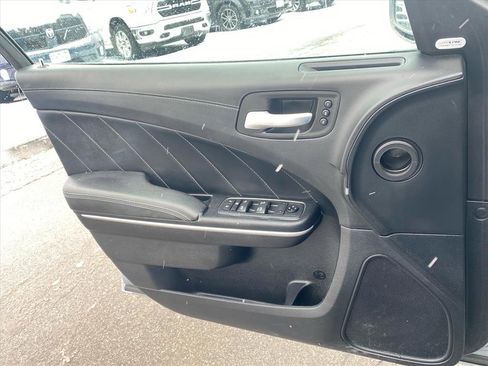 Used 2020 Dodge Charger SXT w/ Plus Group image 16