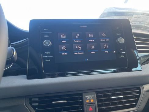 New 2026 Volkswagen Jetta SE FWD image 15