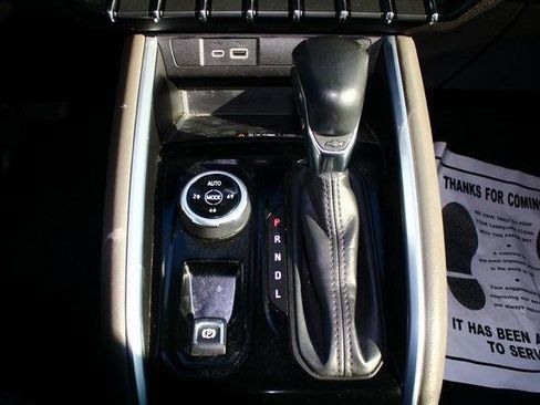 Used 2024 Chevrolet Colorado ZR2 w/ ZR2 Convenience Package III image 19