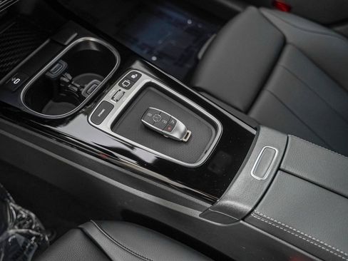 New 2025 Mercedes-Benz CLA 250 image 18
