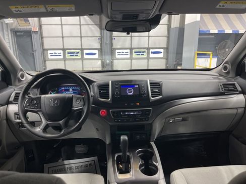 Used 2020 Honda Pilot LX image 29